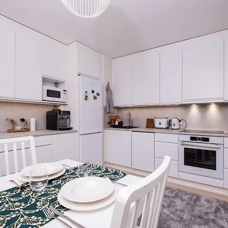 Apartment Seaside Style W Sauna Downtown